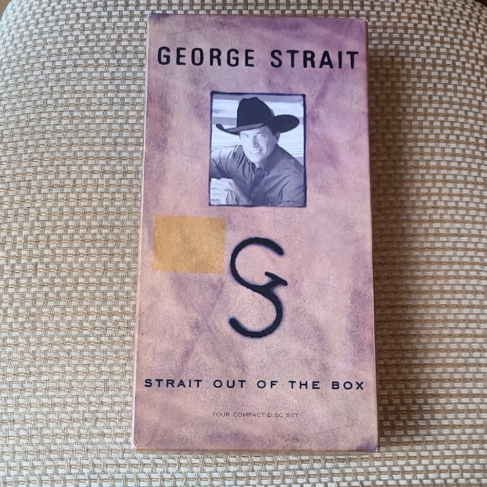 George Strait 'Strait Out of the Box' CD Set 4 Disc NWOP Country Music